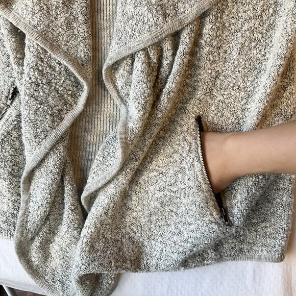 Olivia Sky Women Vest M Gray Acrylic Wool Zipper Pockets Sleeveless Open Front - Picture 8 of 10